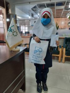 اهدا جایزه به برندگان نقاشی فرزندان خیرین